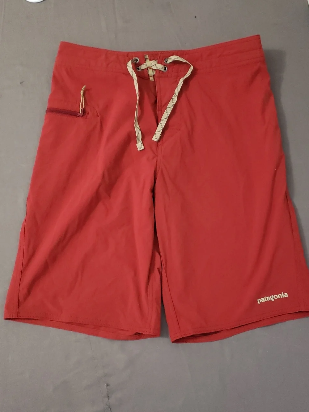 Patagonia Men’s Red Shorts Size 30